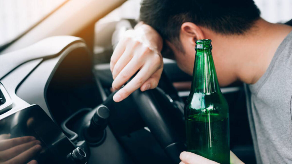 Assurance résiliée pour alcoolémie : que faire ?